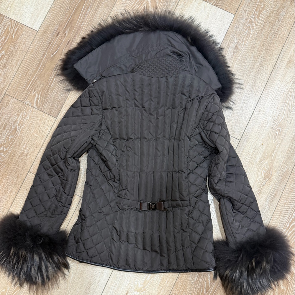 Moncler
Fur Hood leather parka brown vintage - Picture 14 of 16